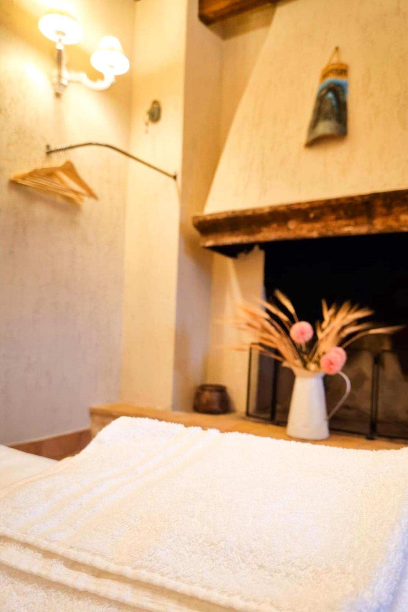 1870 Bed & Breakfast Arpino Exteriör bild