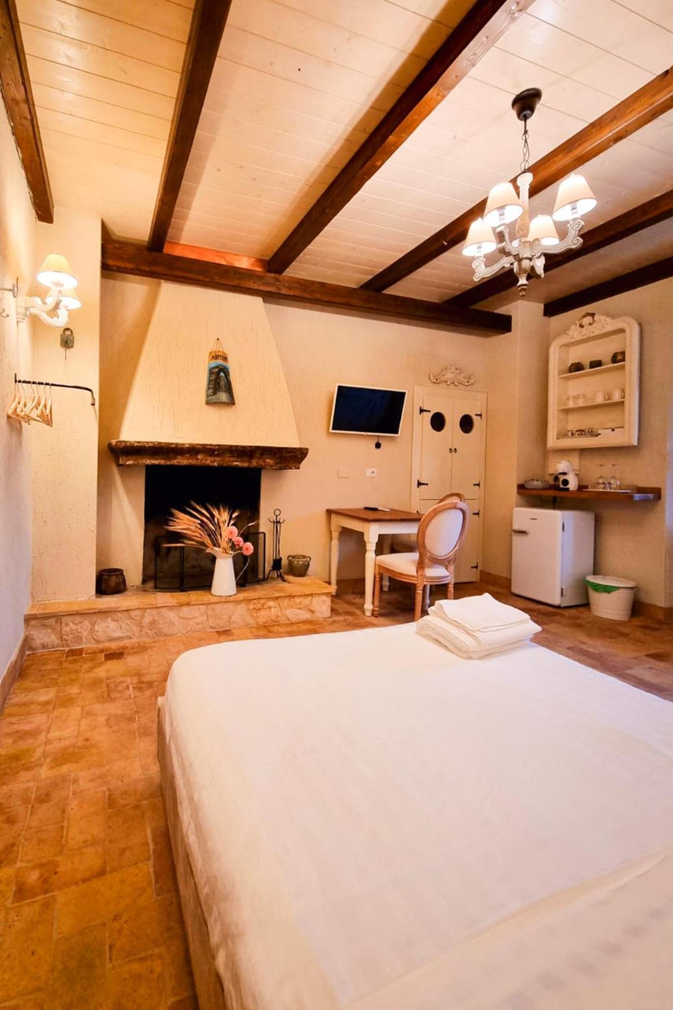 1870 Bed & Breakfast Arpino Exteriör bild